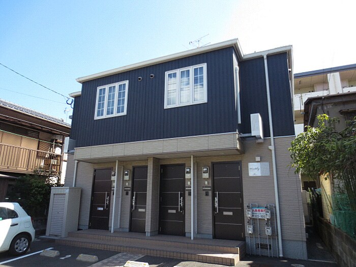 ウェルシーＡ棟の物件外観写真