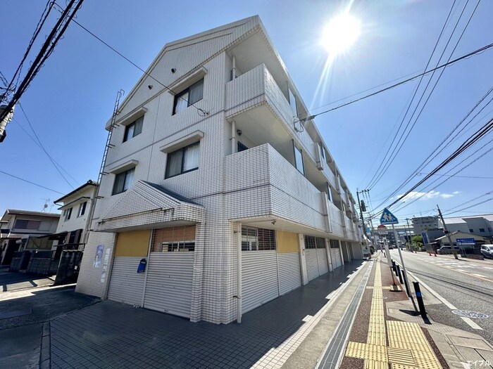 ロ－ゼンハイムの物件外観写真