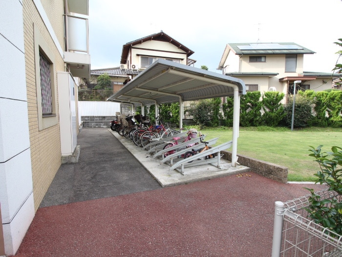 ウイングヒルズ参番館の物件外観写真