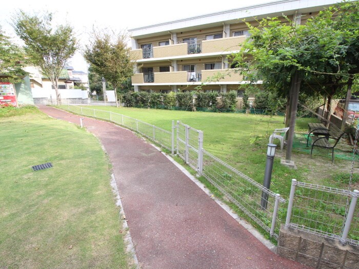 ウイングヒルズ参番館の物件外観写真