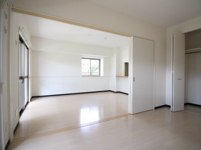 ウイングヒルズ参番館の物件内観写真