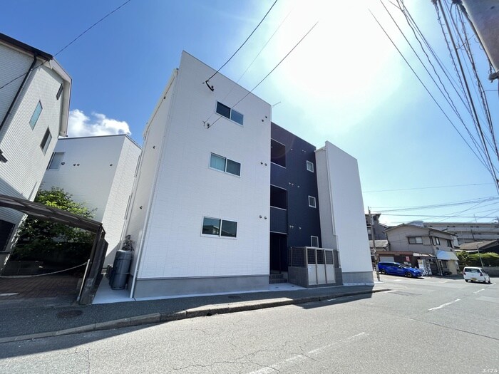 アールユー香住ヶ丘の物件外観写真