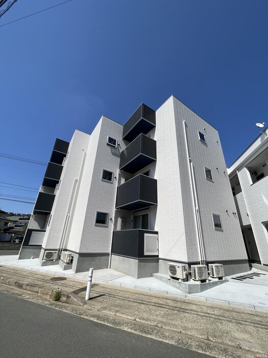 アールユー香住ヶ丘の物件外観写真