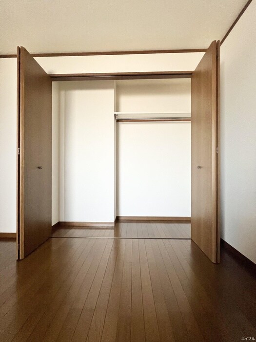 グランツウェル芳牟田の物件内観写真