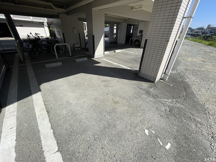 ジュネス二日市の物件外観写真