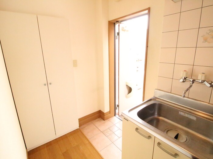 シャトレーヌ諸岡の物件内観写真