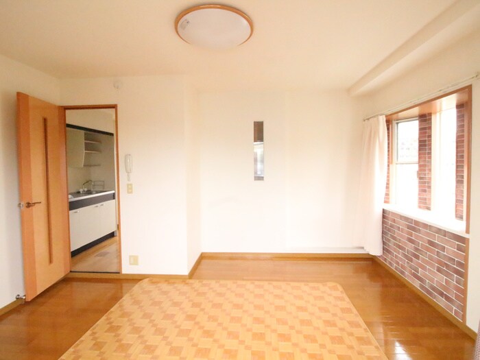 シャトレーヌ諸岡の物件内観写真