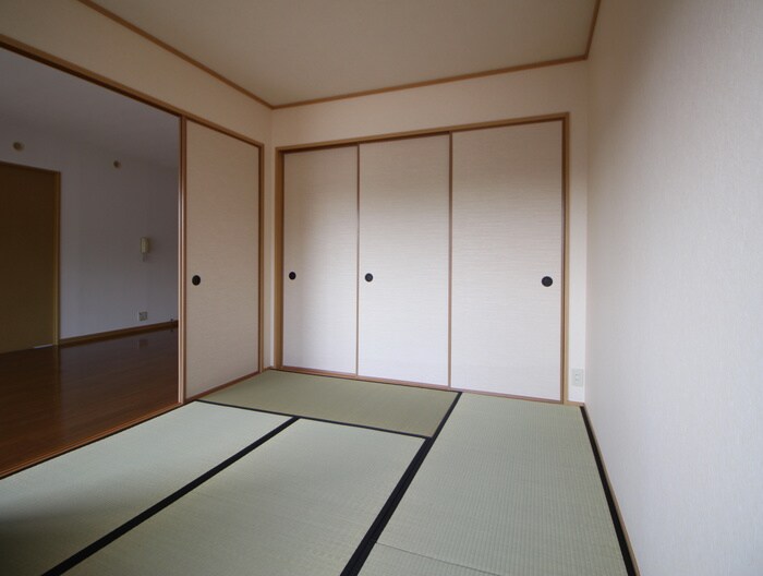 レグルス空港南の物件内観写真