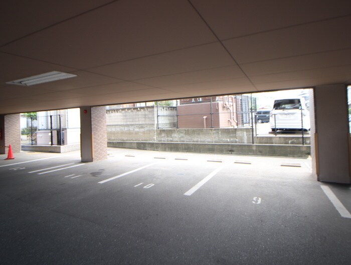 レグルス空港南の物件外観写真