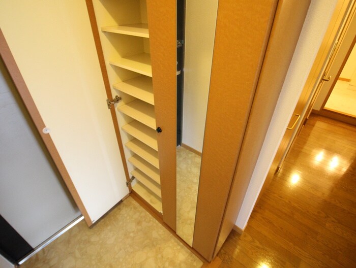 レグルス空港南の物件内観写真