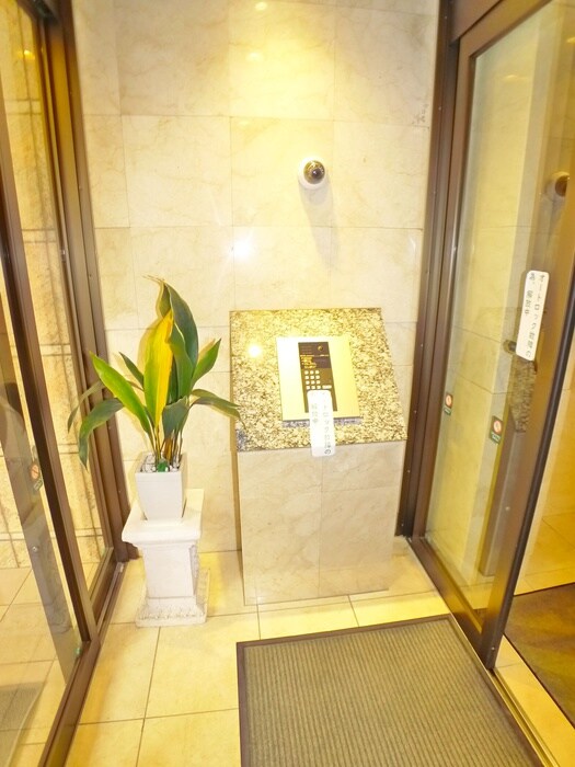 エルシオン平之町の物件外観写真