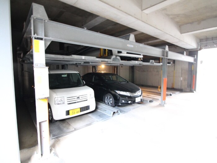 ホワイトリバー駅前の物件外観写真