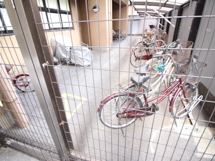 ホワイトリバー駅前の物件外観写真