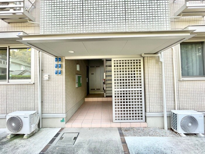 Elvita高峯の物件外観写真