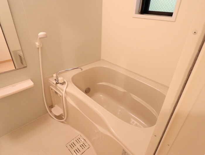 ノイ・ヴァルトB棟の物件内観写真