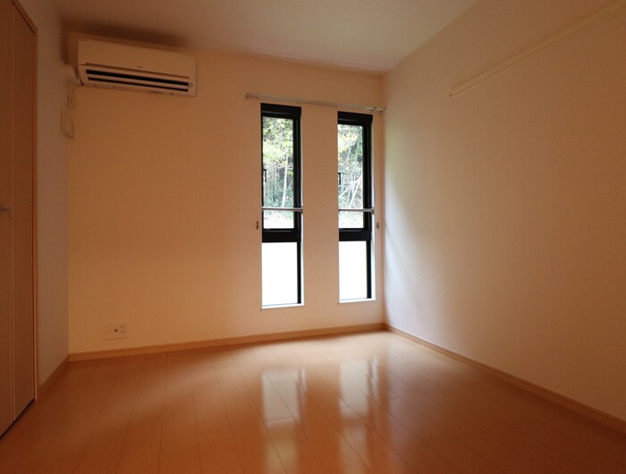 ノイ・ヴァルトB棟の物件内観写真