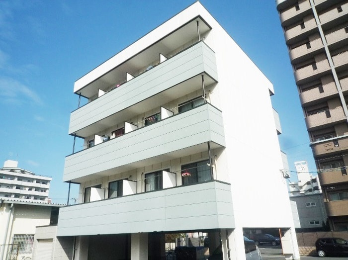 アレックスワン熊本の物件外観写真