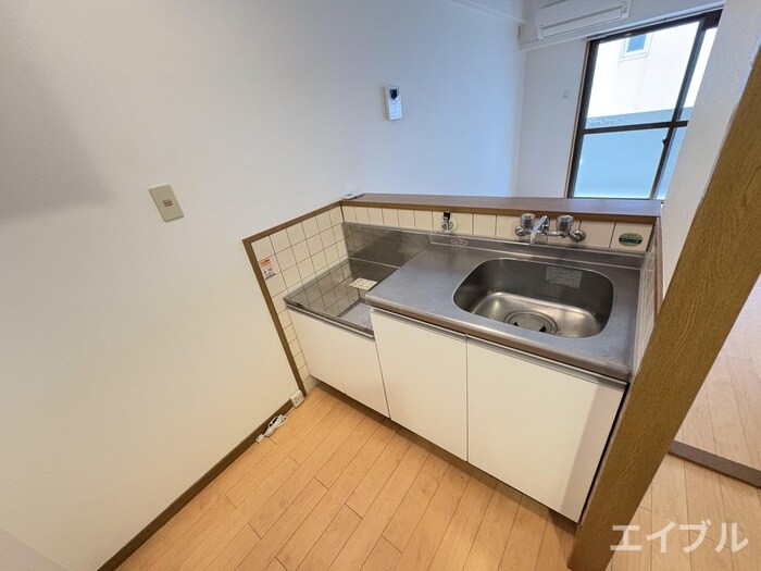 コスモ郡元の物件内観写真