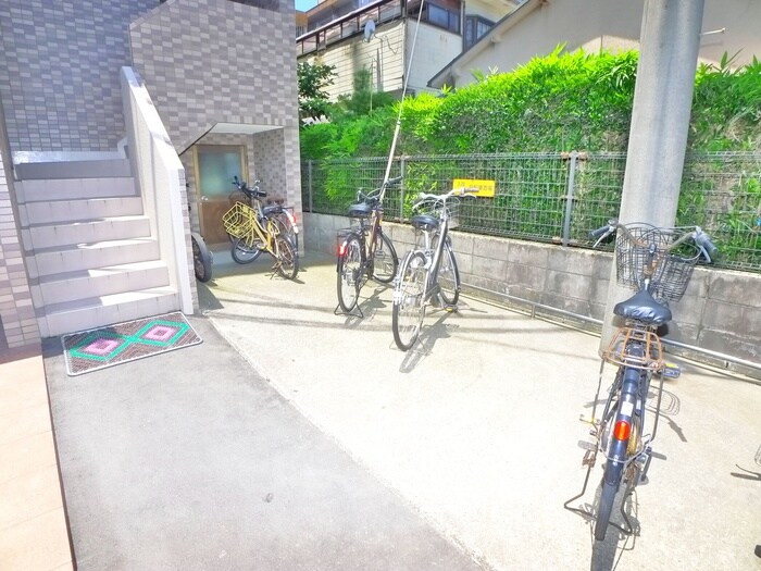 コスモ郡元の物件外観写真