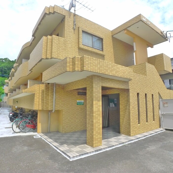 エスポアールエデンの物件外観写真