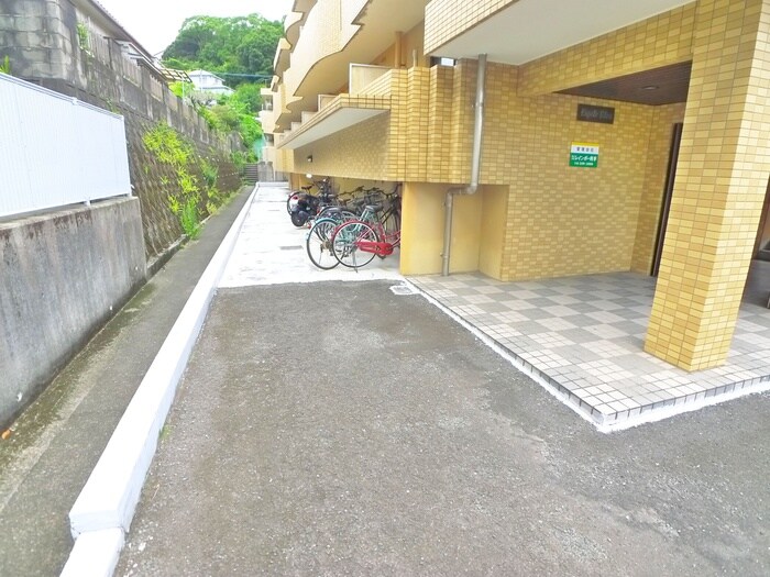 エスポアールエデンの物件外観写真