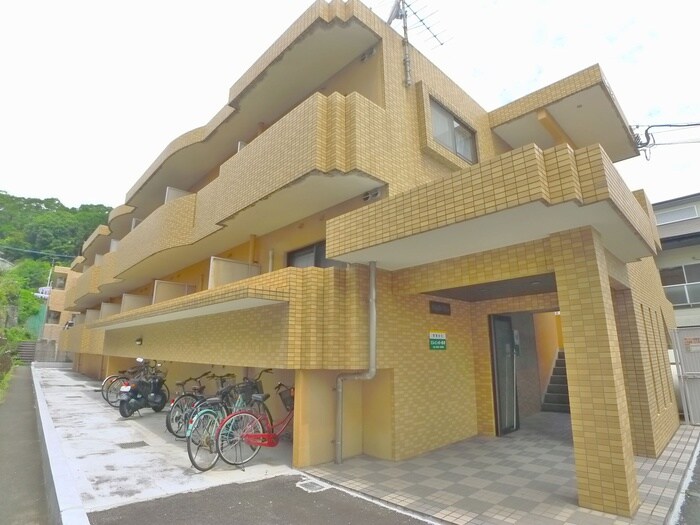 エスポアールエデンの物件外観写真