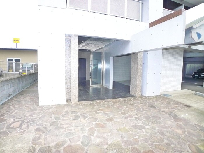 レインボー新栄の物件外観写真