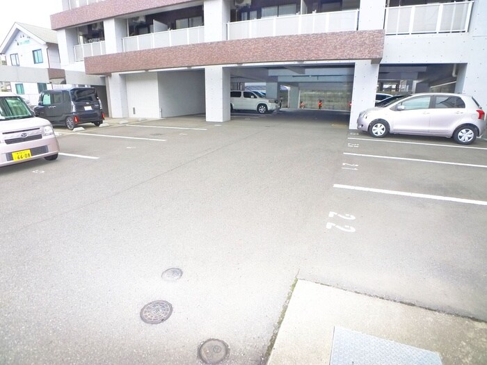 レインボー新栄の物件外観写真