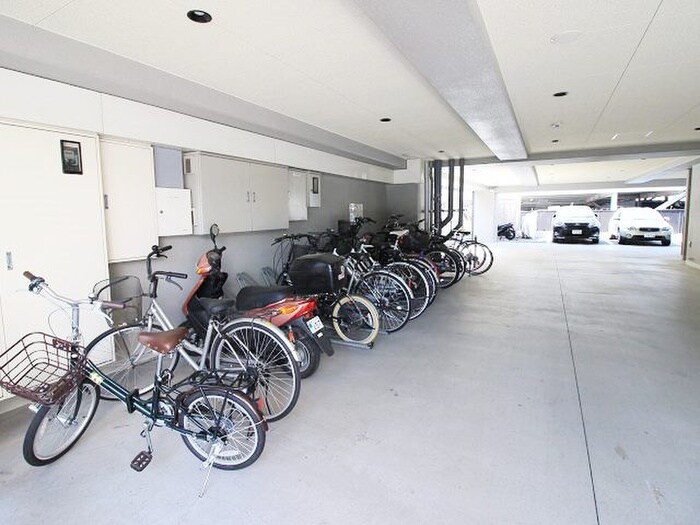 ERIOS COURT 中津口の物件外観写真