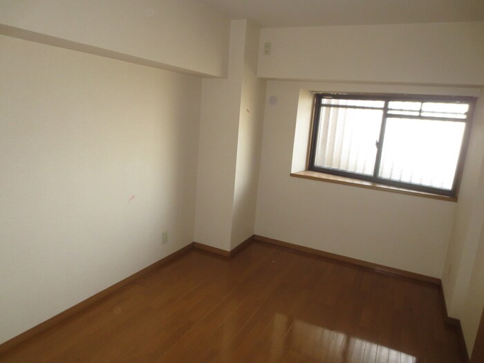 ガーデンパレス八尋の物件内観写真