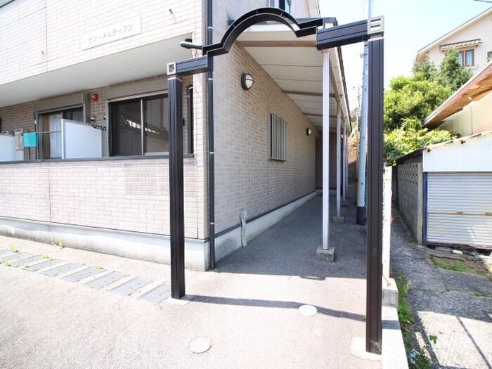 サンメルディアンの物件外観写真