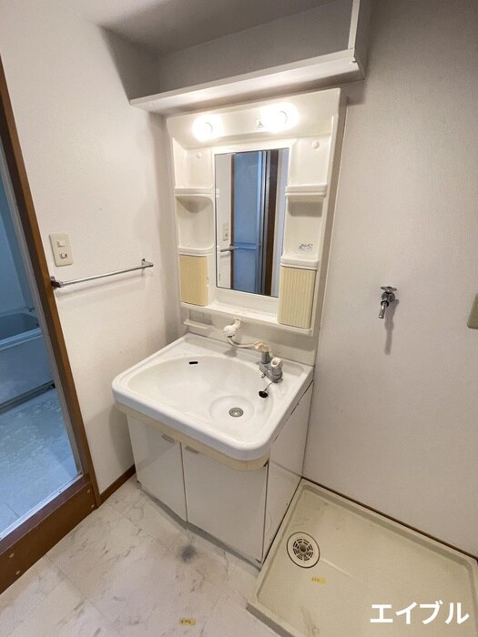 ルミエ－ル合川の物件内観写真