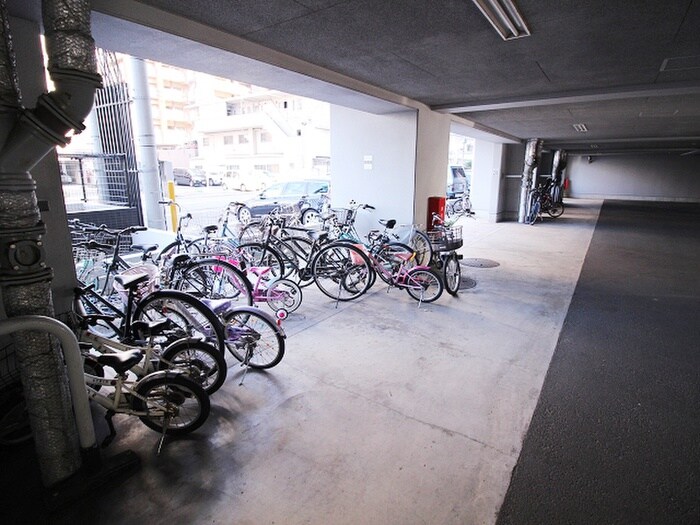 シャトレ大手町Ｓ棟の物件外観写真