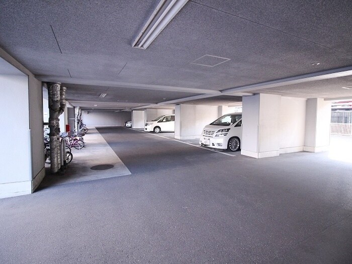 シャトレ大手町Ｓ棟の物件外観写真