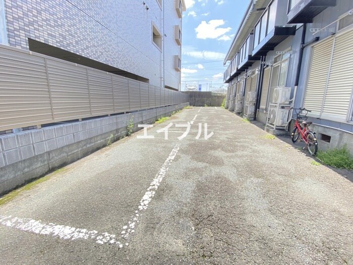 レピュートジュンの物件外観写真