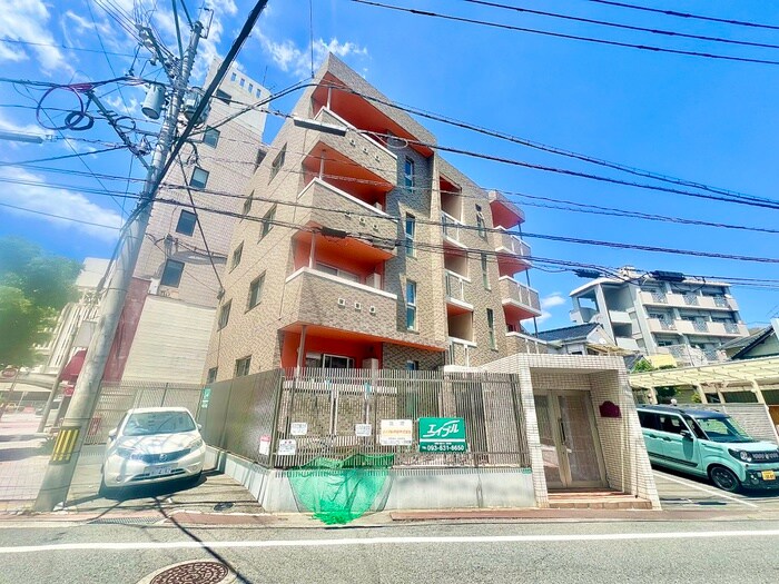 メゾン エパヌイの物件外観写真