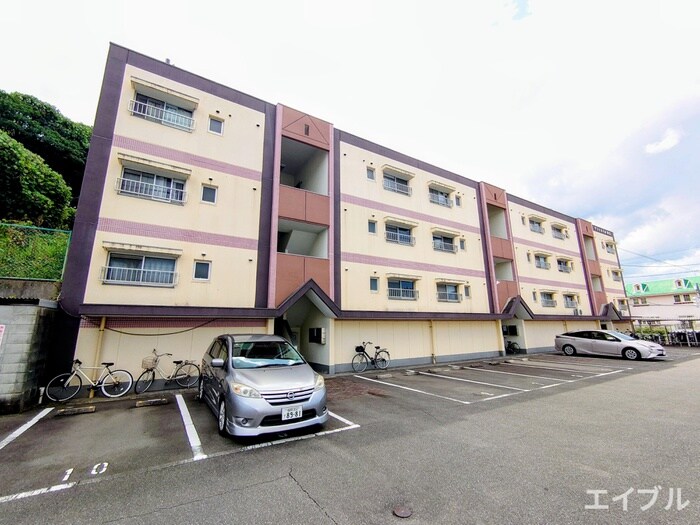 サンヒルズ春日の物件外観写真