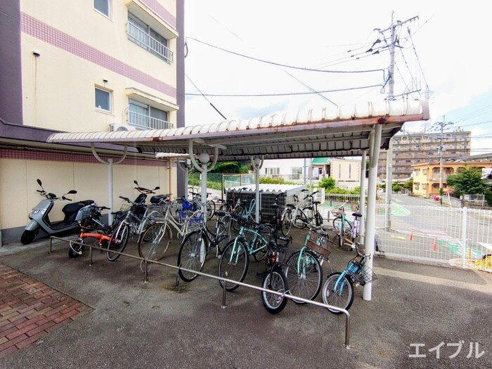 サンヒルズ春日の物件外観写真