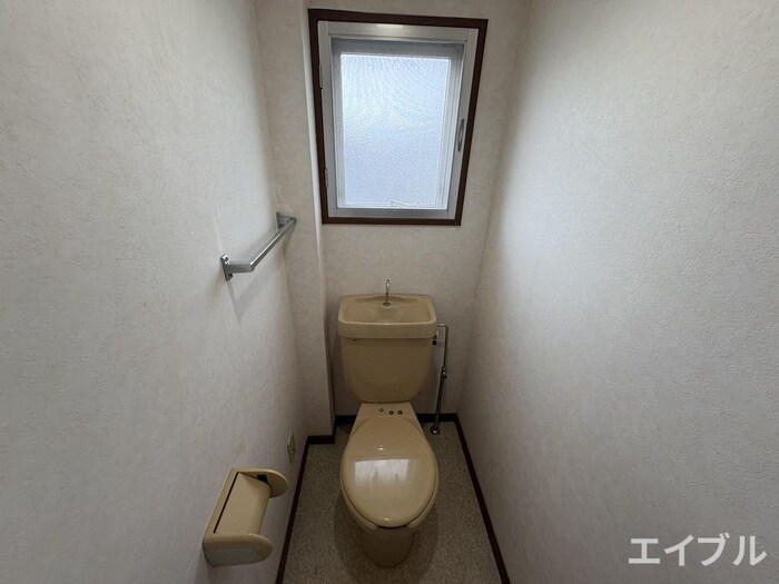 サンヒルズ春日の物件内観写真