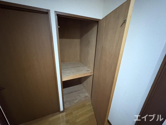 サンヒルズ春日の物件内観写真