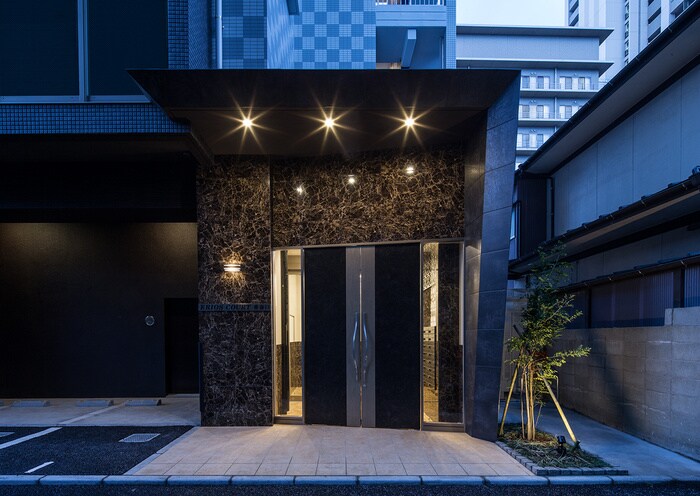 ERIOS COURT 香春口の物件外観写真