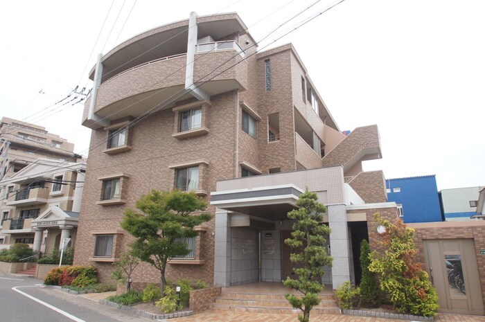 レジデンス ソレイユの物件外観写真