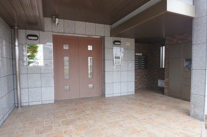 レジデンス ソレイユの物件外観写真