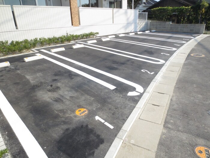 メープルハウスの物件外観写真