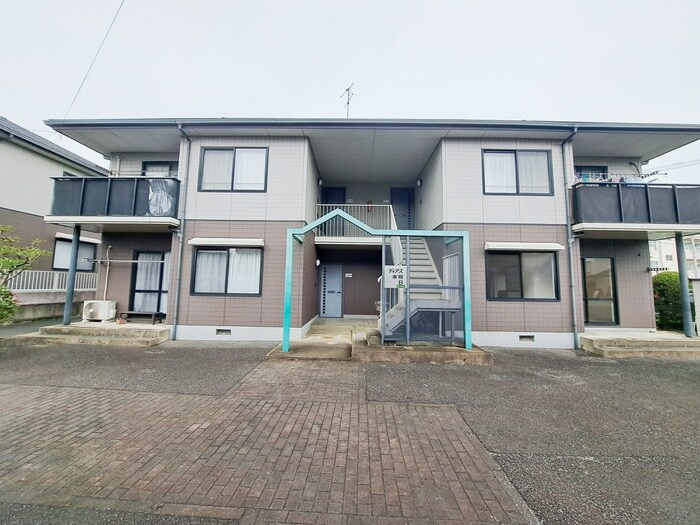 ディアス本城 B棟の物件外観写真