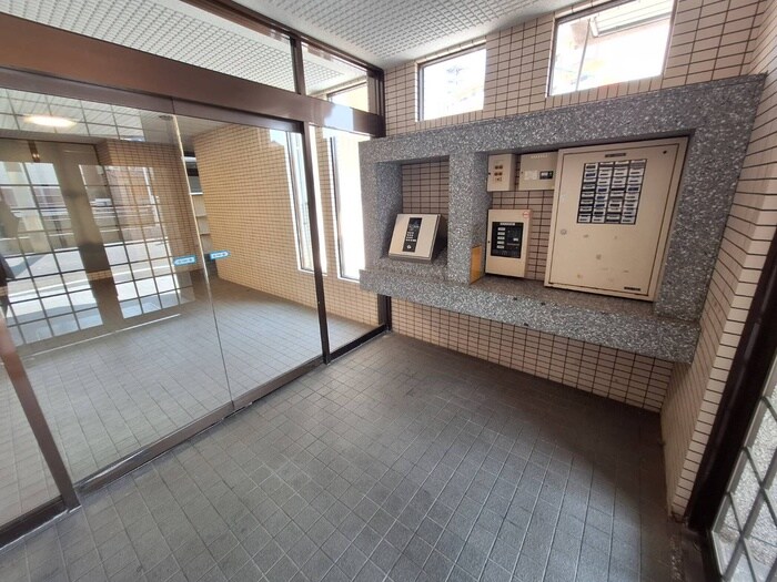 オリエンタル三萩野公園の物件外観写真