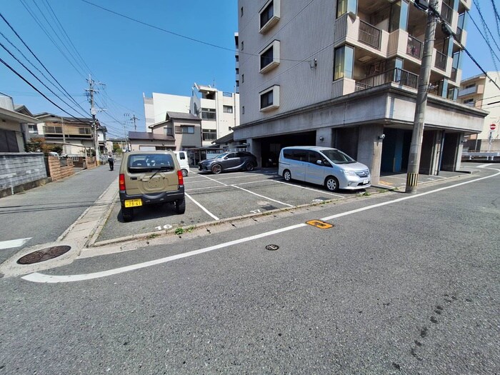 オリエンタル三萩野公園の物件外観写真