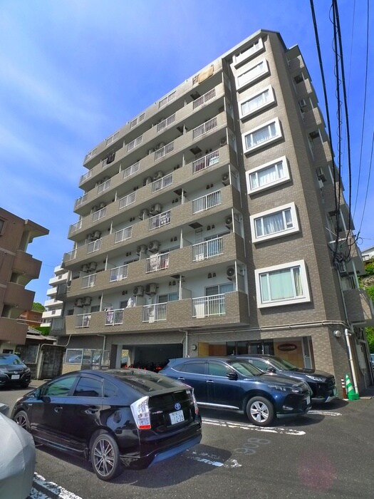 シャイニングハイツ唐湊の物件外観写真