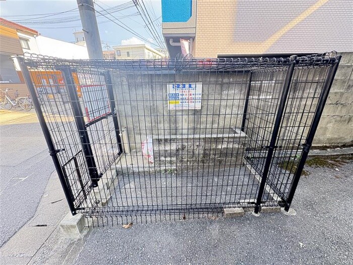 アマノフラット香住ヶ丘の物件外観写真