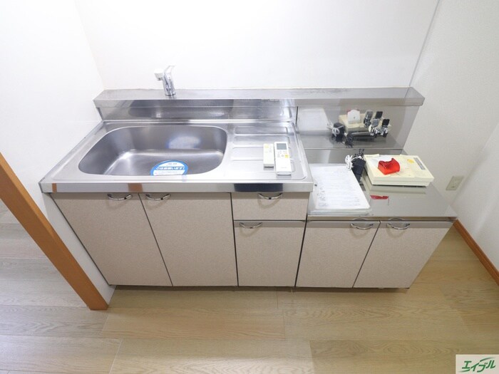 レヴァンテ東郷駅前の物件内観写真